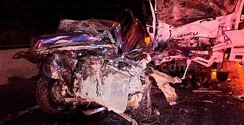 Fuerte choque en la Siglo XXI deja 2 muertos y un herido