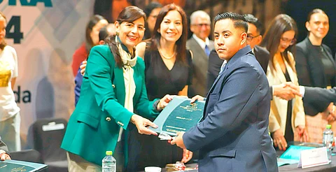 Michoacán cumple ciclo escolar completo en todos los niveles educativos: SEE
