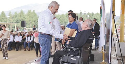Concluye con éxito entrega de fertilizantes gratuitos a agricultores