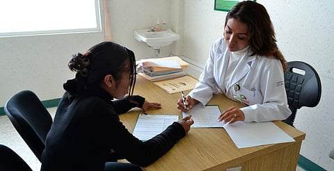 Identifica los síntomas del hígado graso para solicitar atención médica en la SSM