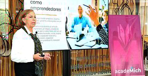 Descubre cómo vencer el síndrome del impostor y potenciar tu negocio