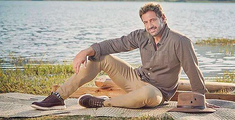 Internan a Gabriel Soto de emergencia por fuertes dolores