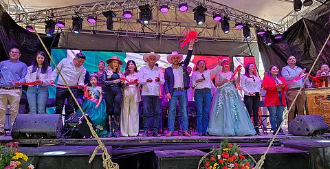 Inicia Feria de la Pera de Ucareo