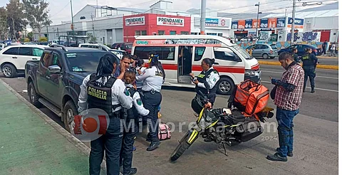 Choque de camioneta contra combi deja 8 heridos en la Av. Madero Poniente de Morelia