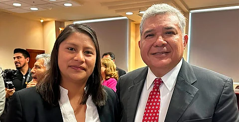 Reconoce Celeste Ascencio trayectoria de Magaña de la Mora