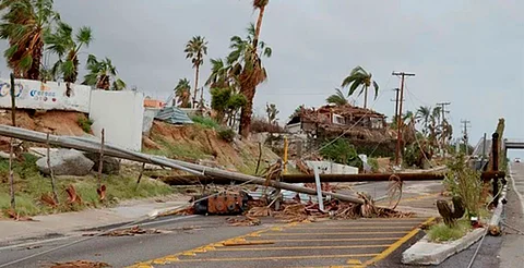 Beryl, huracán categoría 1, está a 95 km al noroeste de Dzilam y a 160 km al este-sureste de Progreso, Yucatán