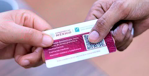 Inicia entrega de credenciales IMSS Bienestar: acceso gratuito y universal a la salud