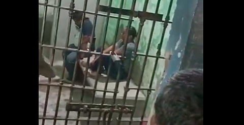 Pobladores encarcelan a alcaldesa por presunto enriquecimiento ilícito, en Chiapas