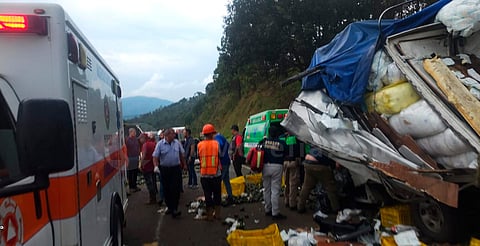 Suman 3 fallecidos y 7 heridos tras fatal carambola en la Siglo XXI