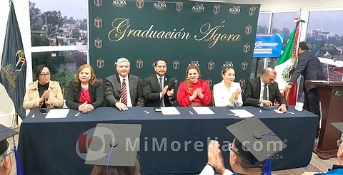 Egresa generación 2022 - 2024 de la Universidad Ágora Hispanoamericana
