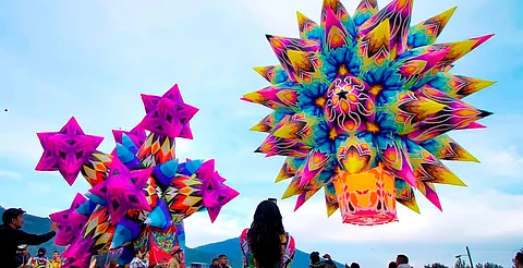 El cielo de Tiríndaro se llenará de colores con su Festival del Globo de Cantoya