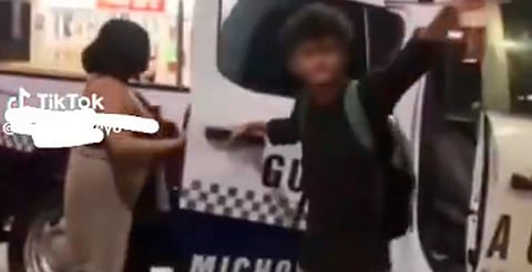 Separan del cargo a director de Servicios Aéreos por video de civiles abordando patrulla con alcohol