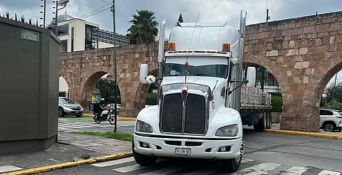 Permanece detenido conductor del camión que dañó acueducto; INAH interpondrá denuncia ante la FGR