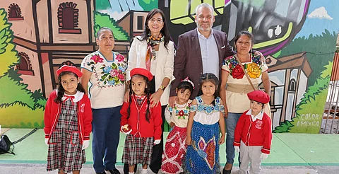 Regresan a clases en más de 11 mil escuelas de los 113 municipios: Bedolla