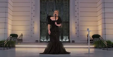 Adele confirma su retiro de los escenarios