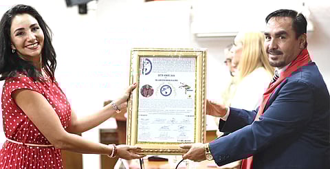 Alma Bahena recibió el Distintivo Internacional Doctor Honoris Causa por la Federación Iberoamericana de Abogados