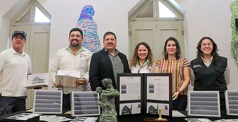Conmemoran 53 aniversario del MACAZ con cancelación de estampilla postal del Museo Anahuacalli