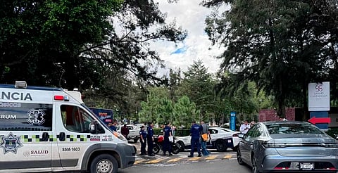Automóvil atropella a motociclista en la Calzada Ventura Puente, en Morelia