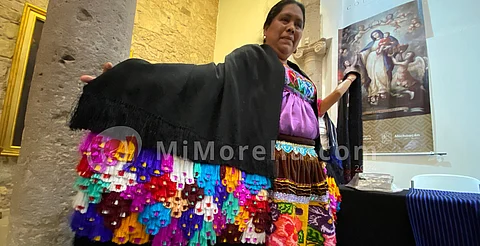 Realizarán primera exhibición de rebozos de telar de cintura en Ahuiran, Paracho