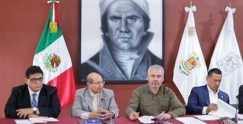 Bedolla y trabajadores del Poder Judicial dialogan sobre reforma estatal en materia judicial