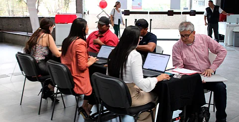 Infonavit acerca soluciones de pago a derechohabientes de Michoacán