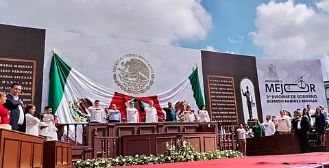 Teleférico y segundo anillo periférico de Morelia, proyectos que resalta Gobernador
