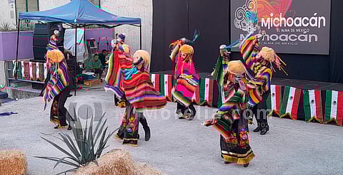 Música, danza y gastronomía mexicana se disfrutaron en el XI Festival Nacional del Mariachi y Danza