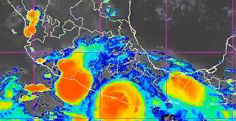 Huracán John ya es categoría 3; amenaza con fuertes lluvias a Michoacán