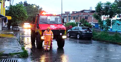Continúa el desfogue de la presa de Cointzio; piden atender medidas de previsión
