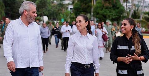Bedolla informa a Sheinbaum afectaciones por huracán John