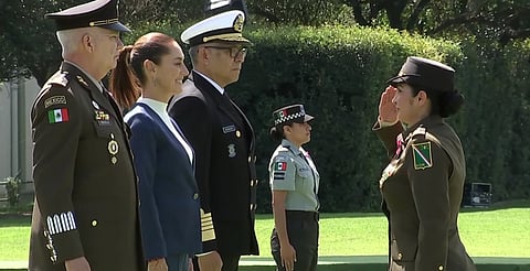 🔴En vivo: Salutación de Fuerzas Armadas y Guardia Nacional a Claudia Sheinbaum, Presidenta de México