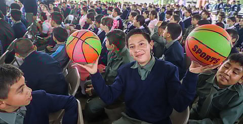 Habrá becas para más de 200 mil estudiantes de secundaria: SEE