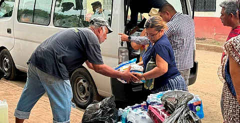 Icatmi envía ayuda a habitantes de Huetamo y San Lucas afectados por John