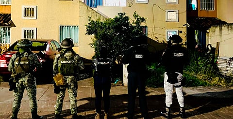 Tras denuncia ciudadana, catean casa en Villas del Pedregal y hallan 125 dosis de droga