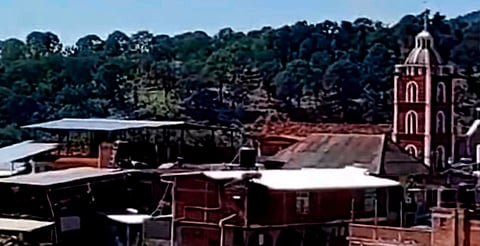 Se enfrentan delincuentes en zona cerril de Ziracuaretiro, Michoacán