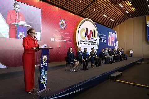 Visión humanista, garantías laborales y aumento en matrícula destaca rectora en 107 aniversario de la UMSNH