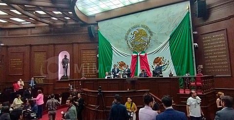 Avala Congreso de Michoacán reforma constitucional en materia de vías férreas
