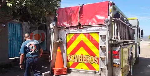 Incendio en casa al norte de Morelia moviliza a bomberos