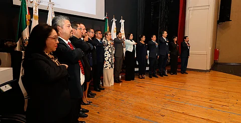Después de años de espera, logran maestras y maestros el nombramiento definitivo en la UMSNH
