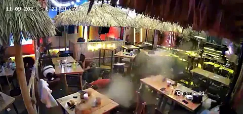 Balacera en “Los Cantaritos” bar de Querétaro deja una decena de muertes