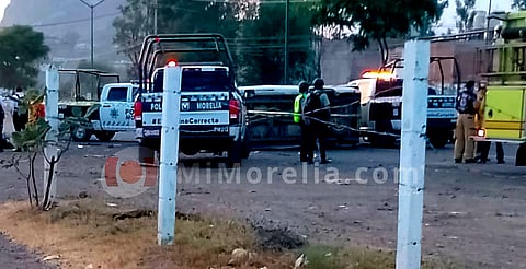 Adulta mayor muere tras volcadura de camionetas en la salida a Quiroga