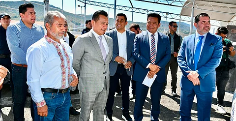 Gobierno estatal fortalece seguridad con entrega de patrullas a 7 municipios