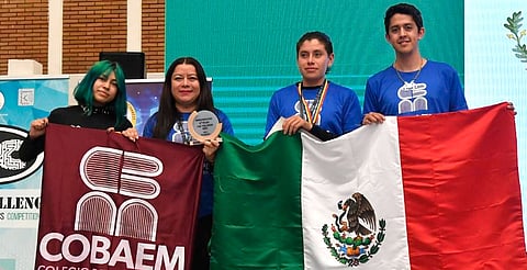 Alumno del Cobaem gana segundo lugar en competencia internacional de robótica