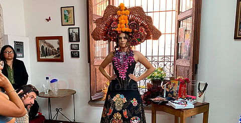 ¡Arriba Michoacán! Diseñadores estatales brillaron en la Gala de las Catrinas de Miss Universo