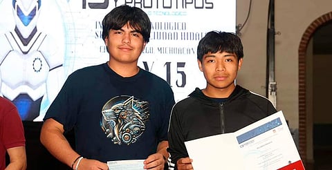 Alumnos del Cecytem ganan segundo y tercer lugar competencia de robótica