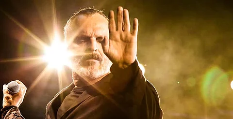 Miguel Bosé regresa a escenarios con gira de conciertos