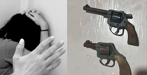 Lo reportan por violencia de género y lo aseguran en posesión de dos armas de fuego