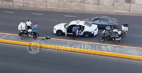 Arrollan otro motociclista y también se dan a la fuga, en Morelia