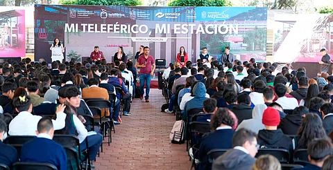 Estudiantes del Conalep Morelia II conocen las cabinas del teleférico