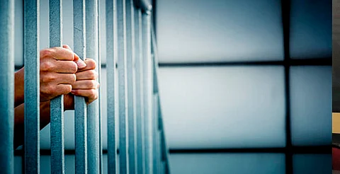 Joven que estranguló a su amigo con la correa de su bolso es vinculada a proceso